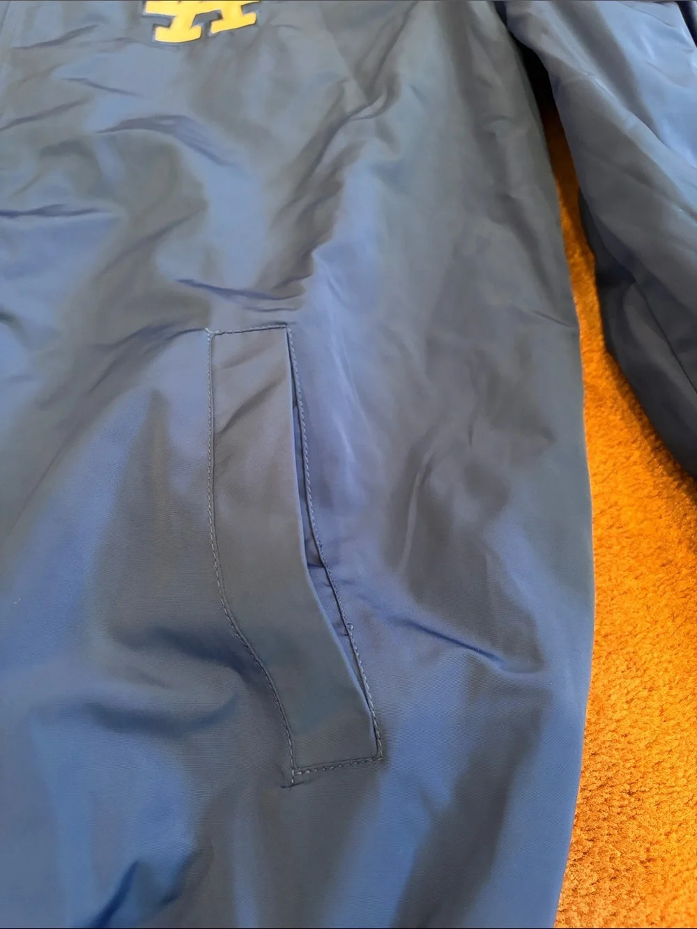 Los Angeles Dodgers Royal Blue Bomber Jacket with LA Logo JH design group men 2X - Picture 3 of 5